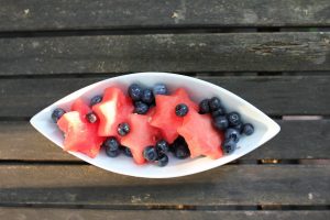 watermelon blueberries starts-769148_1280 pix pelamburg