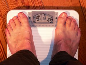 Science based tips to help you lose weight from Bridget Swinney www.eatrightmama.com bit.ly/2e5qeSb