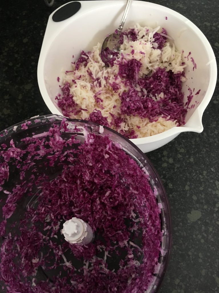 Jicama and cabbage slaw--recipes on www.eatrightmama.com.http://bit.ly/2hT6tiG